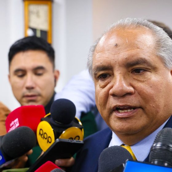 César Sandoval